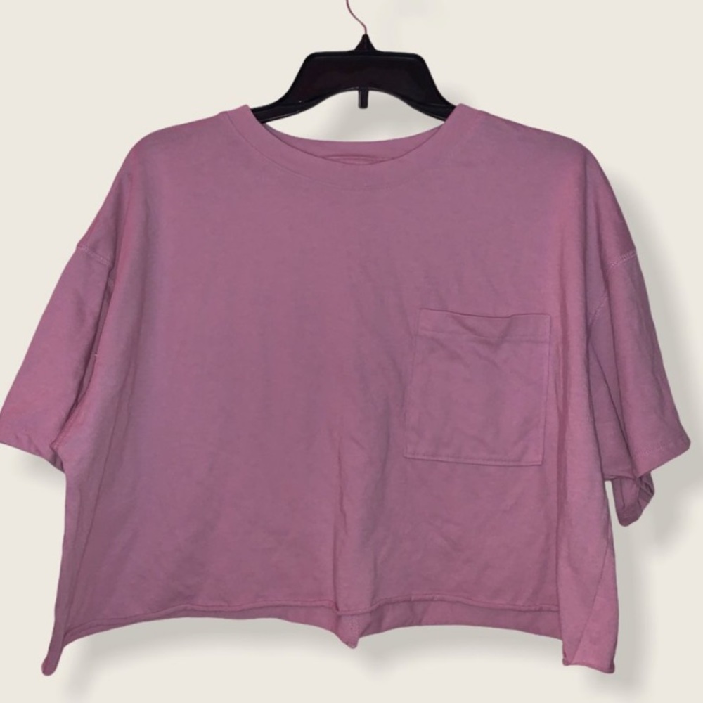 pink cropped top
